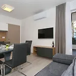Ankora 2 With Heated Pool *