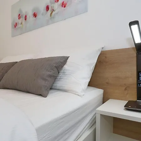 Apartamento Ankora 2 With Heated Pool Biograd Na Moru