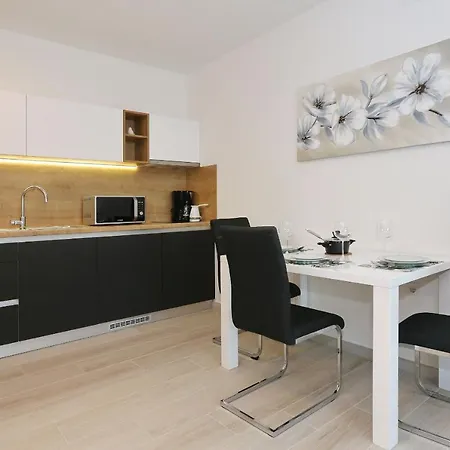 Ankora 2 With Heated Pool Apartamento *