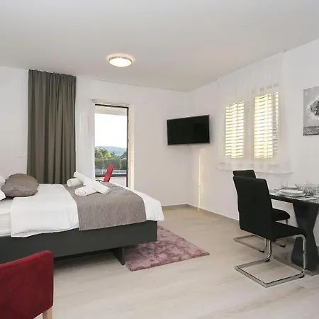 Ankora 2 With Heated Pool Apartman *