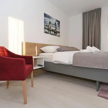 Ankora 2 With Heated Pool Biograd Na Moru