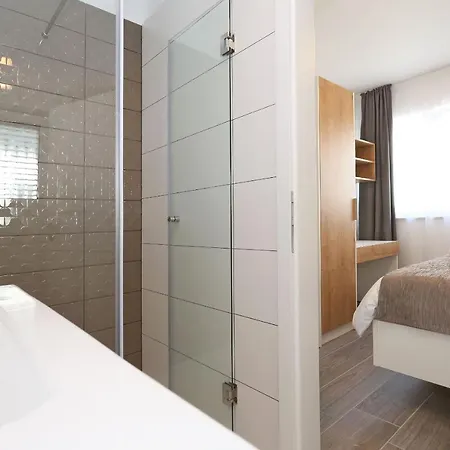 Ankora 2 With Heated Pool Biograd Na Moru