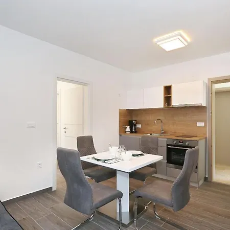 Ankora 2 With Heated Pool Apartment Biograd Na Moru