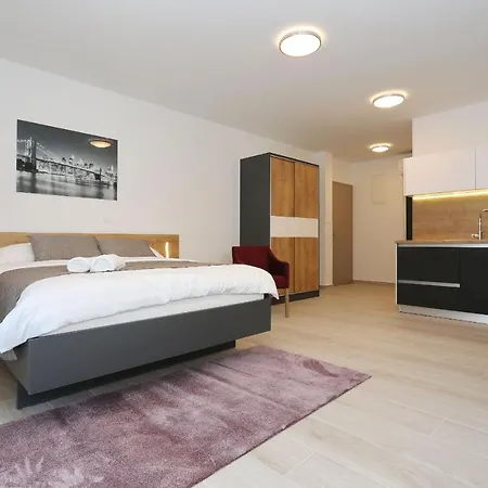 Ankora 2 With Heated Pool