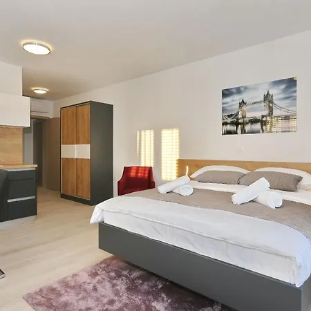 Ankora 2 With Heated Pool *