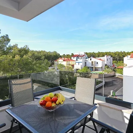 Apartment Ankora 2 With Heated Pool *