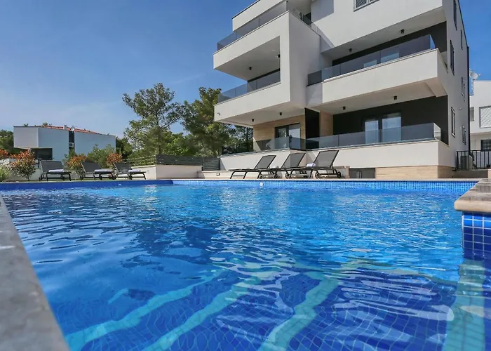 Ankora 2 With Heated Pool Biograd Na Moru