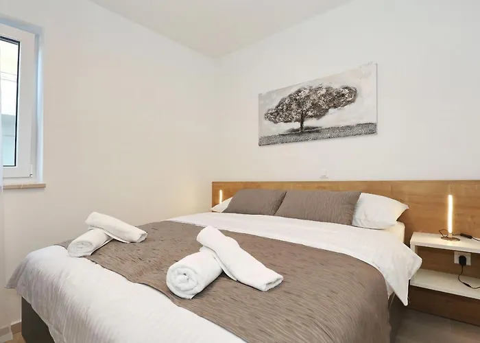 Ankora 2 With Heated Pool *