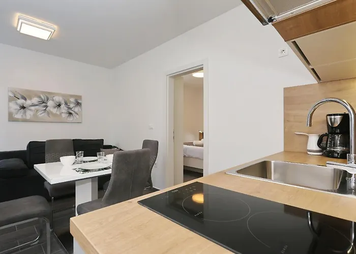 Ankora 2 With Heated Pool 비오그라드나모루