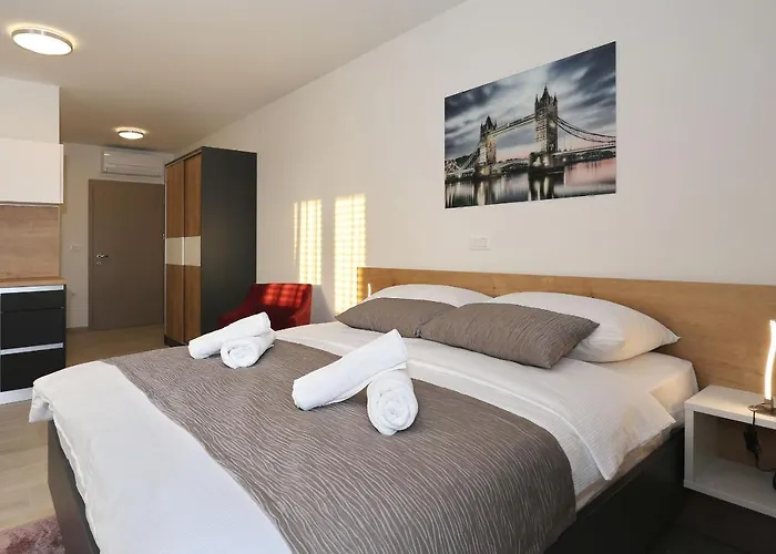 Ankora 2 With Heated Pool Biograd Na Moru