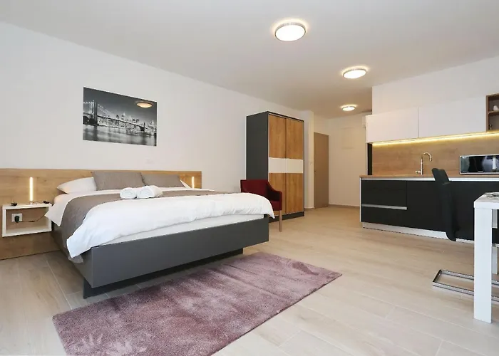 Ankora 2 With Heated Pool