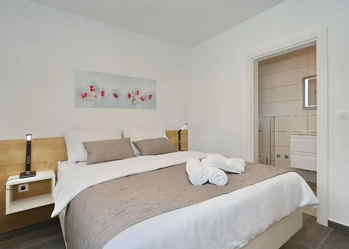 Ankora 2 With Heated Pool Lägenhet Biograd Na Moru