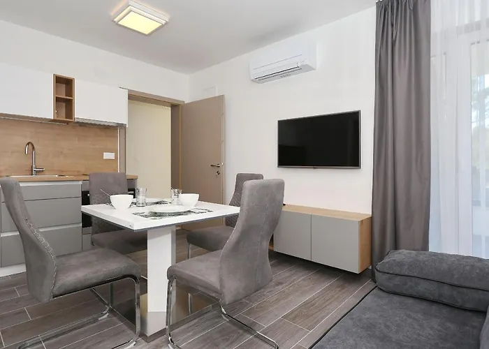 아파트 Ankora 2 With Heated Pool *