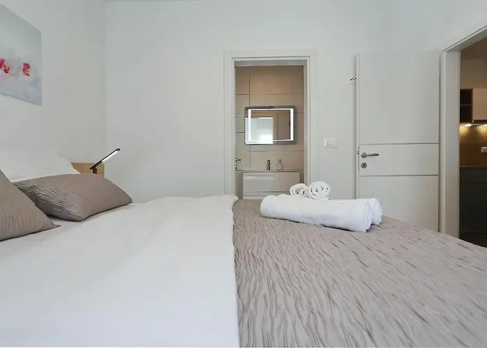 Ankora 2 With Heated Pool *