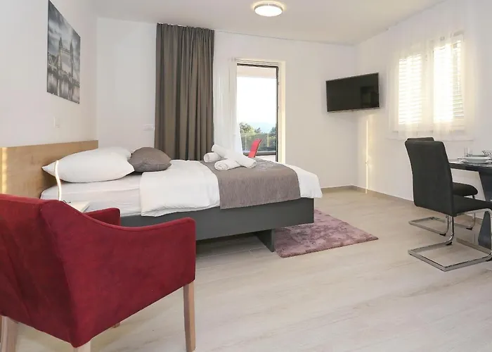 Ankora 2 With Heated Pool 아파트 비오그라드나모루