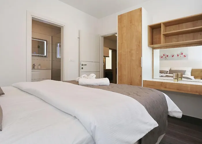 Apartman Ankora 2 With Heated Pool *