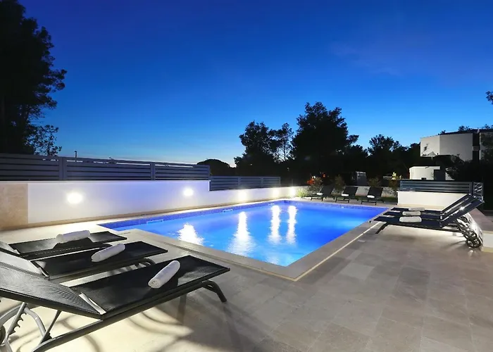 Ankora 2 With Heated Pool Apartman