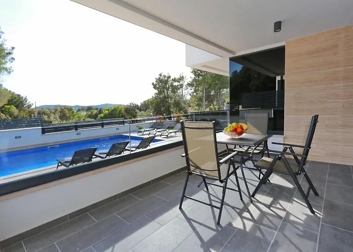 아파트 Ankora 2 With Heated Pool